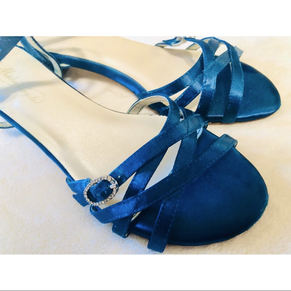 Michaelangelo Dyeables Jeweled teal blue short heel strappy sandals
